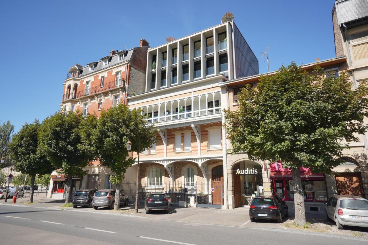 Les Suites 7 Anges - Parking, Vue Cathedrale & Centre Historique Reims Exterior foto