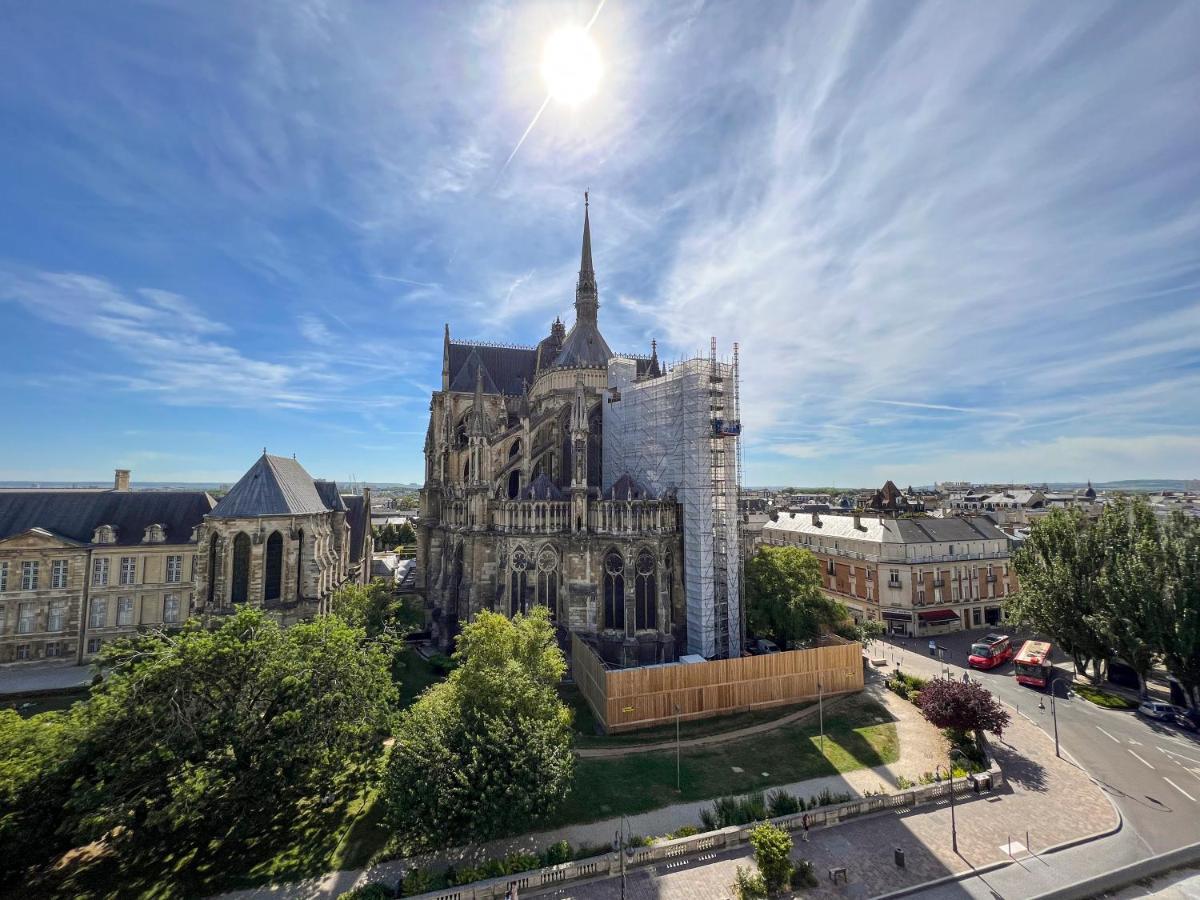 Les Suites 7 Anges - Parking, Vue Cathedrale & Centre Historique Reims Exterior foto