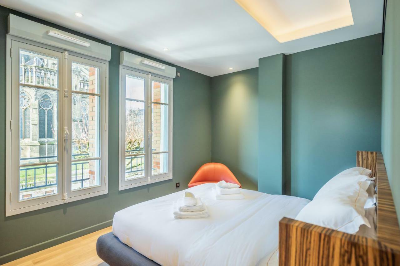Les Suites 7 Anges - Parking, Vue Cathedrale & Centre Historique Reims Exterior foto